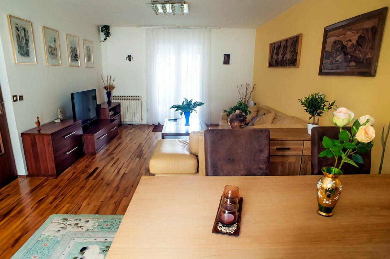 Hana House Πούλα Εξωτερικό φωτογραφία